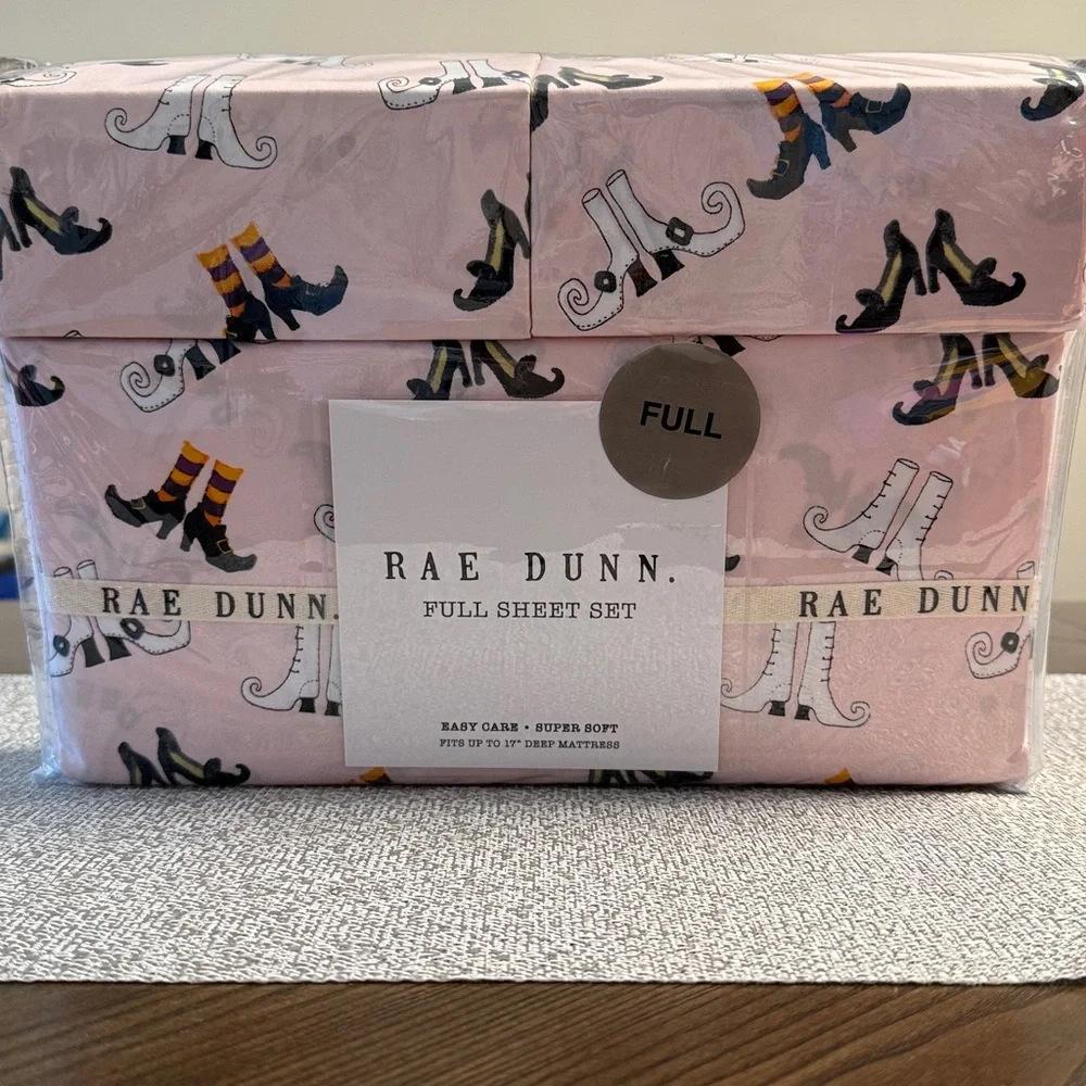 New Rae Dunn Pink Full Sheet Set Halloween witch shoes Boots